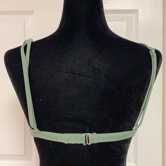 Xhilaration army green bathing suit top. Size Medium NWNT - Picture 3 of 8